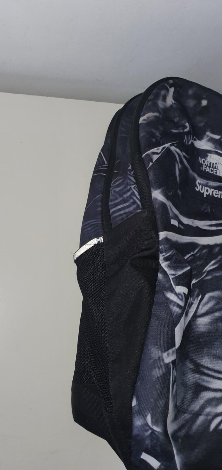 SS23 FW18 Supreme x The North Face Tromple L'oeil Printed Borealis backpack Bag