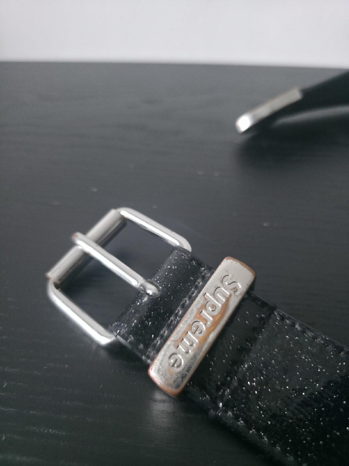 FW22 Supreme Glitter Vinyl Ranger Gürtel Schwarzes Leder Größe M