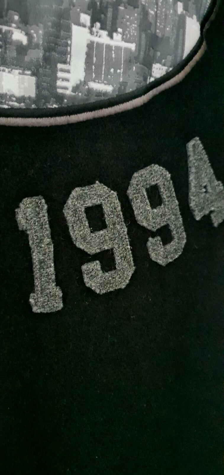 FW05 Supreme Empire State Wool Varsity Jacket Black Size L