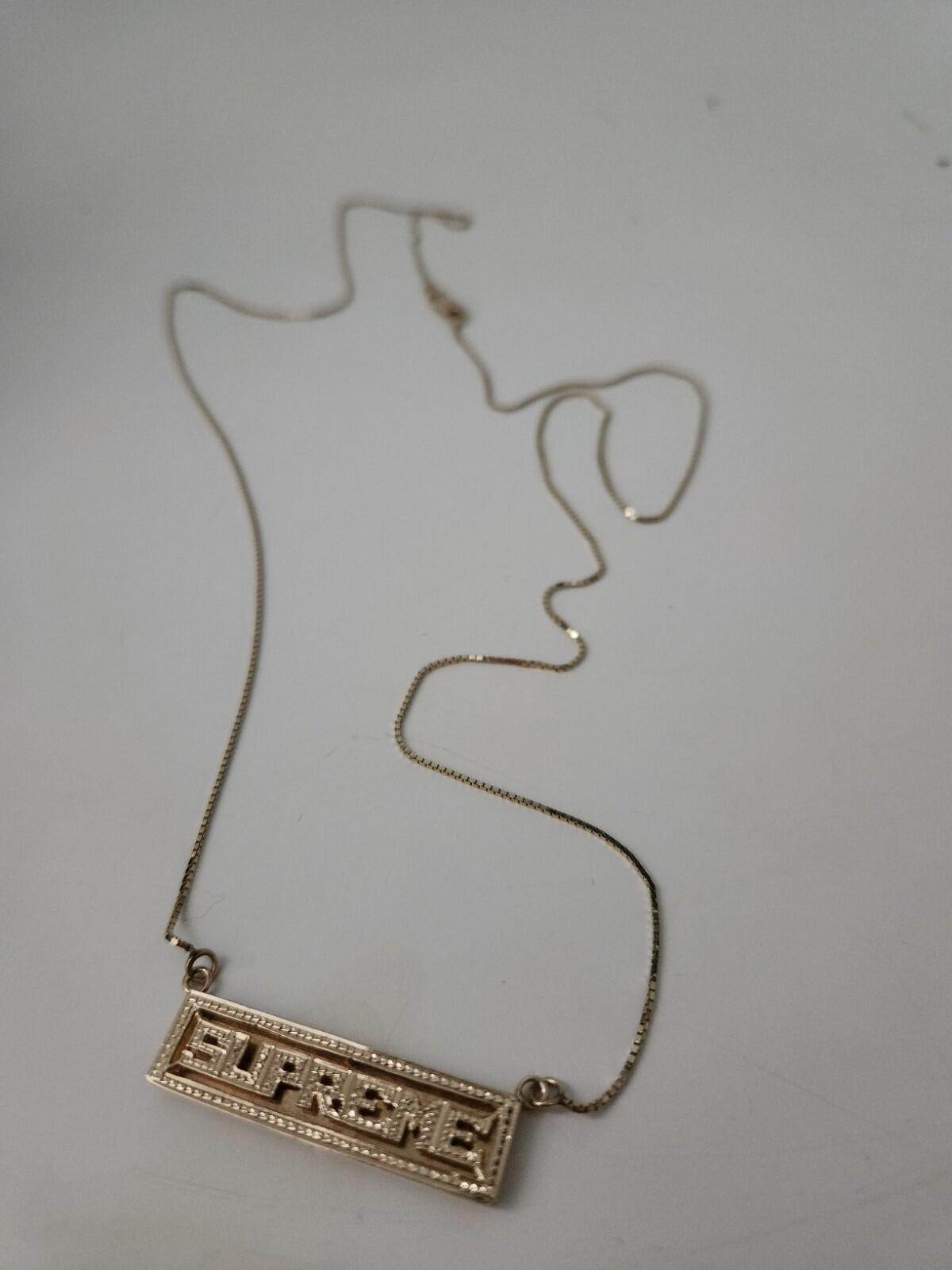 SS20 Supreme Name Plate 14K Gold Anhänger + Kette Gelbe Halskette gestempeltes Logo