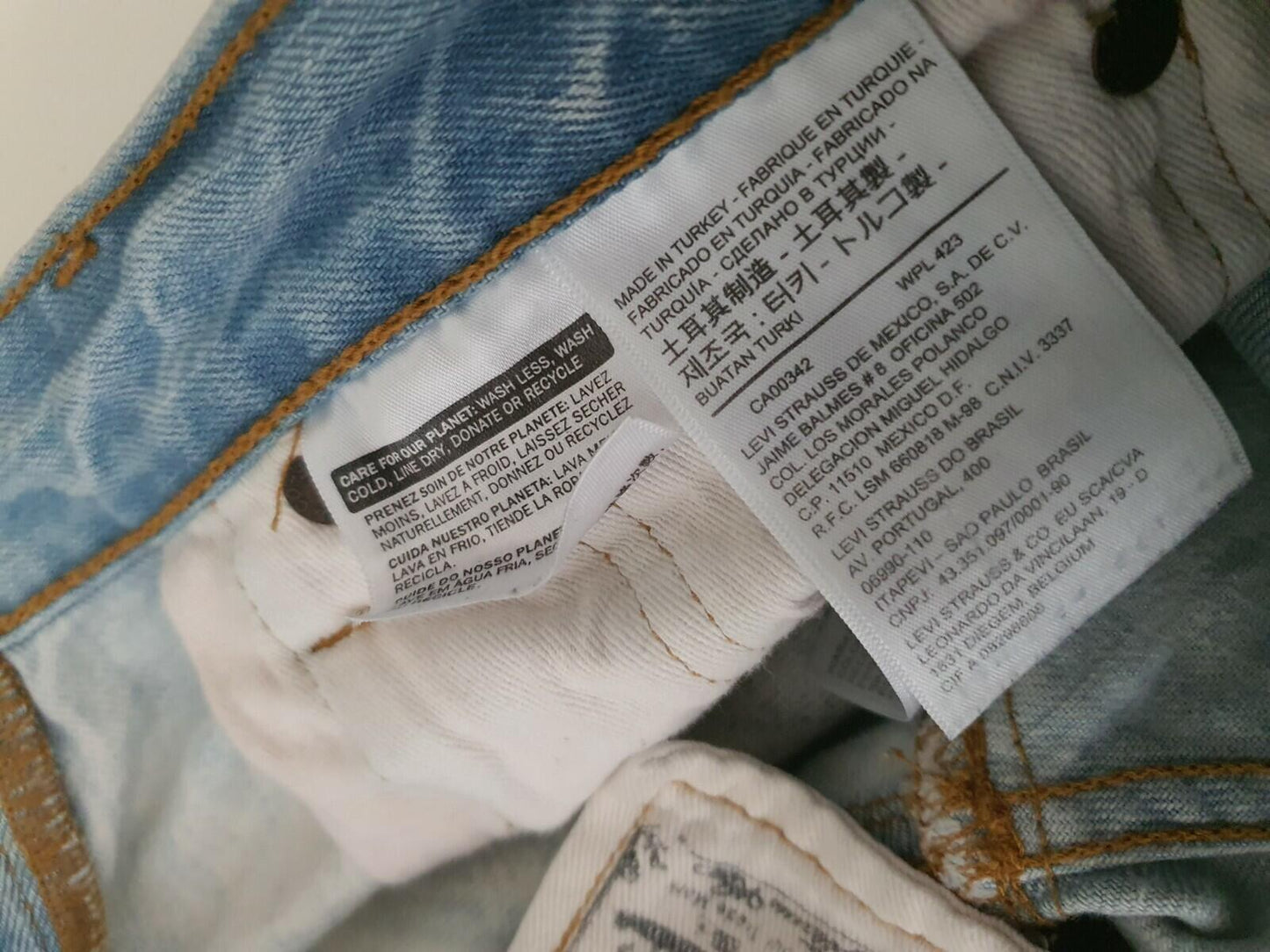 FW16 Supreme x Levi's 501 Bleached Jeans Size W30 L32