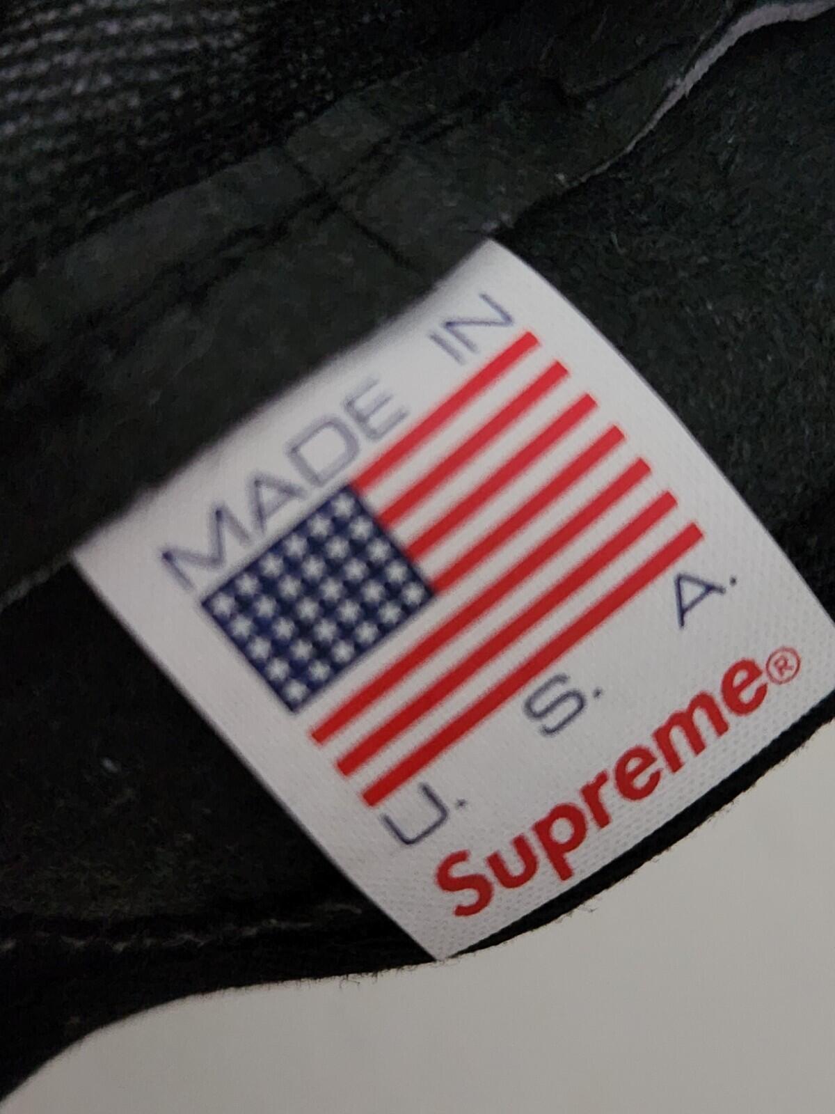FW16 Supreme Leather Camp Cap Silber