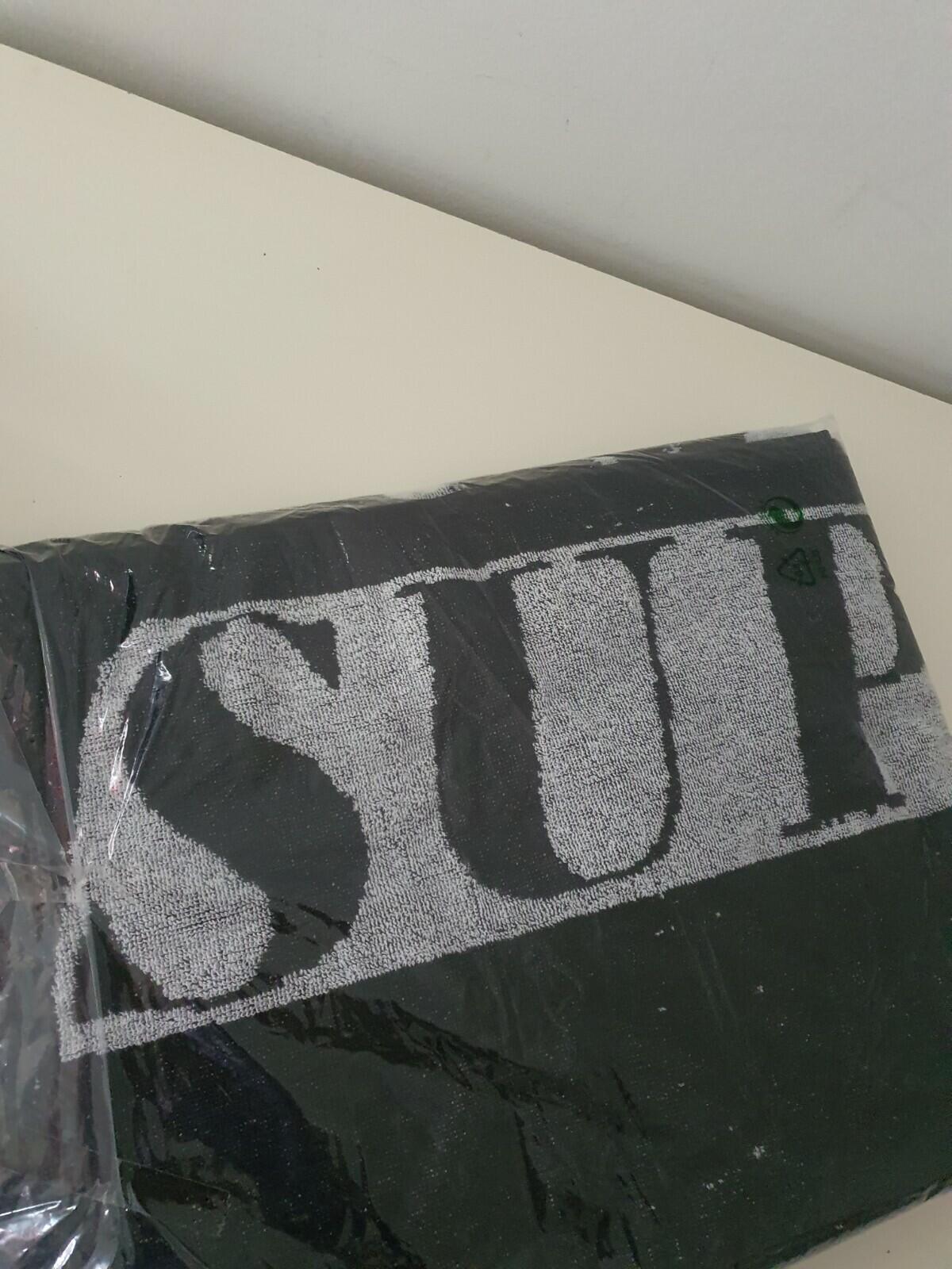 SS19 Supreme Bela Lugosi Black Towel Dracula Size 69.5" x 39" New And Unopened