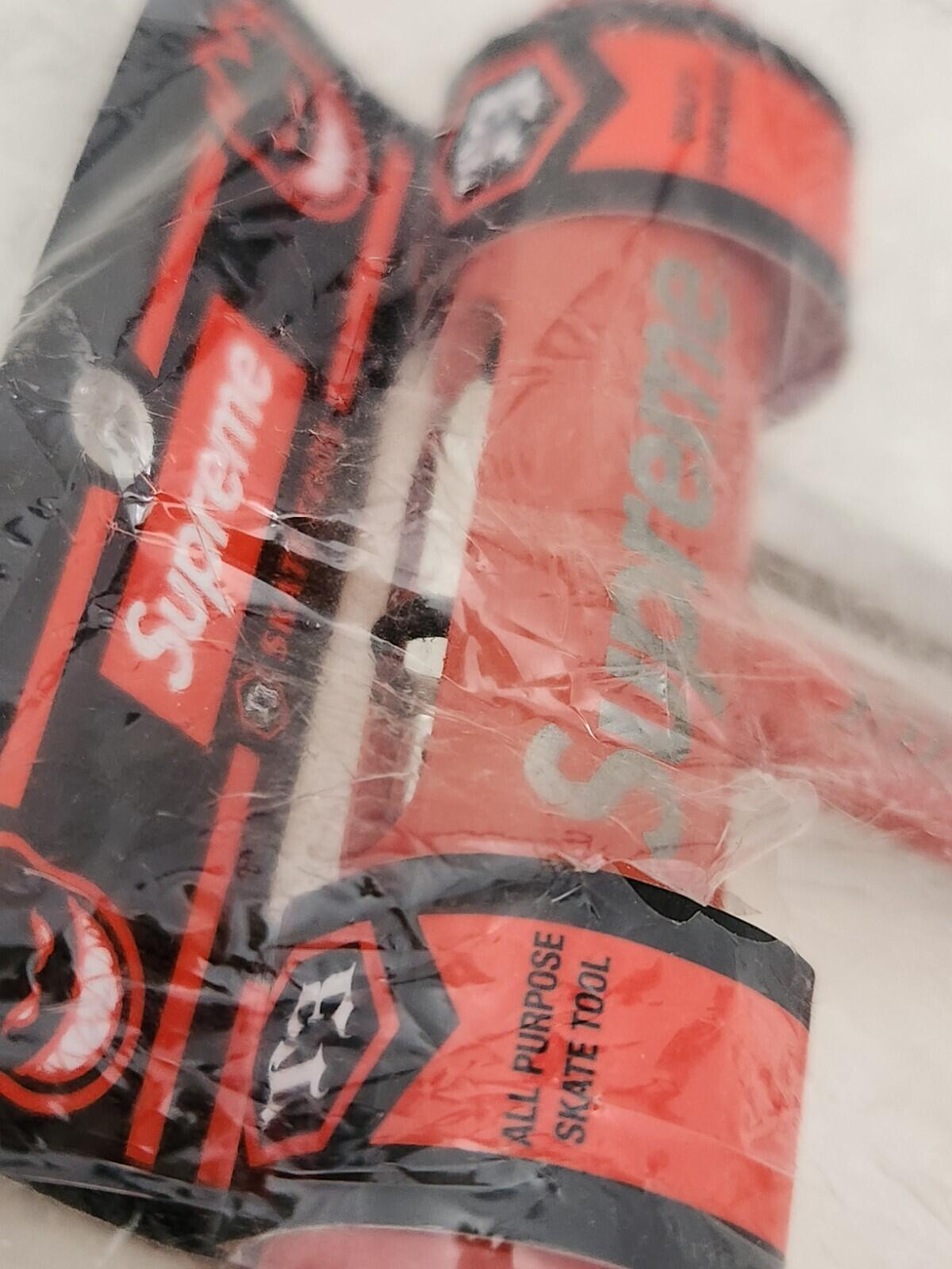 SS18 Supreme x Spitfire skate tool New Red Accessory Phillips Allen Key
