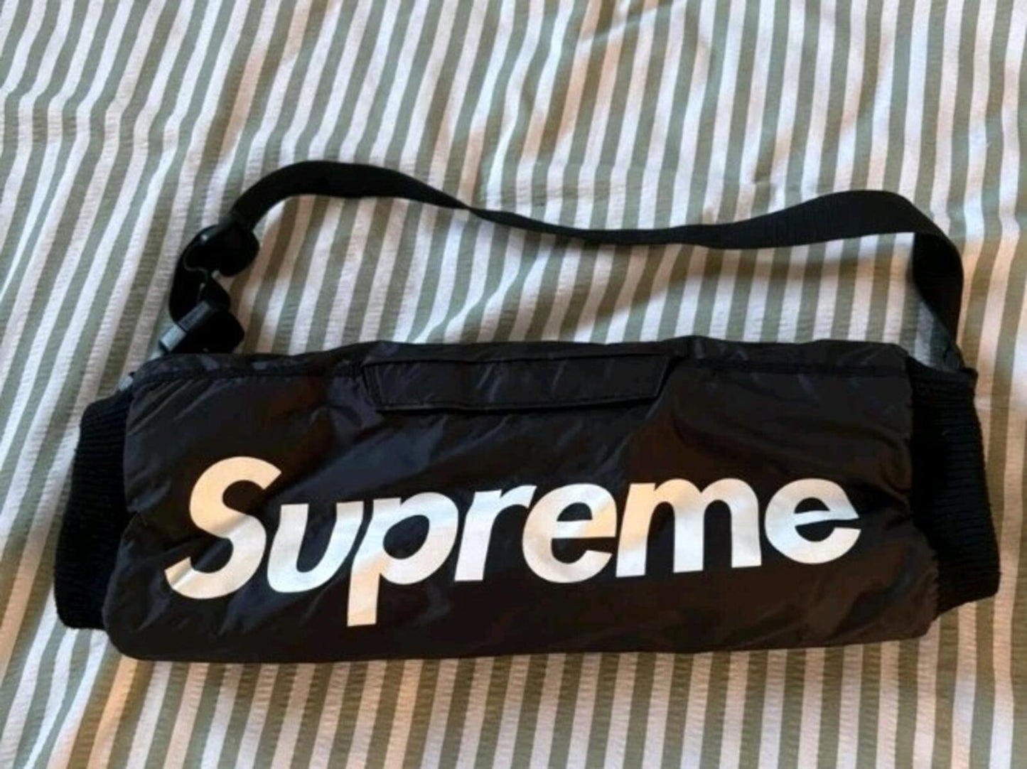 FW18 Supreme Handwarmer Hand Warmer Black