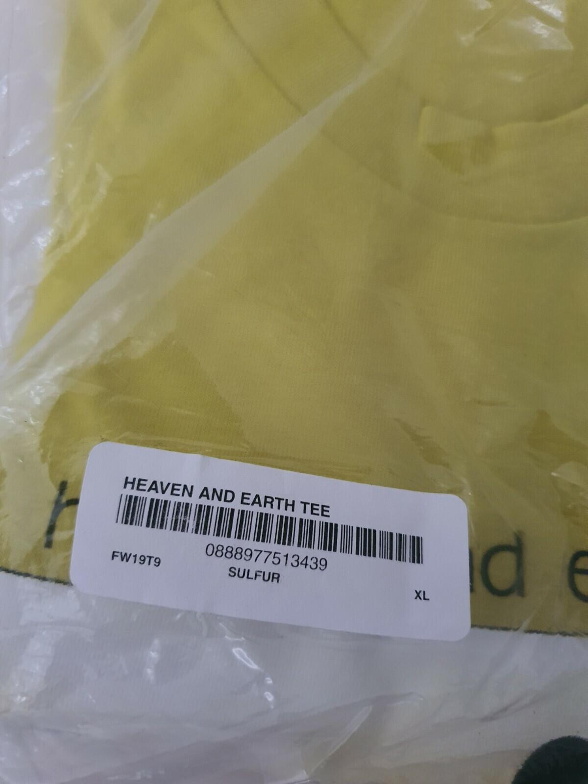 FW19 Supreme Heaven and Earth tee size XL T-shirt Sulfur