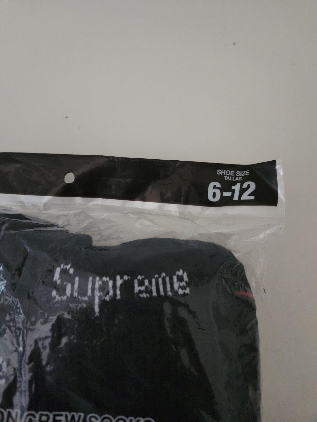 SS25 Supreme Hanes crew socks ( 4 pack ) Black Cotton Sock New Unopened