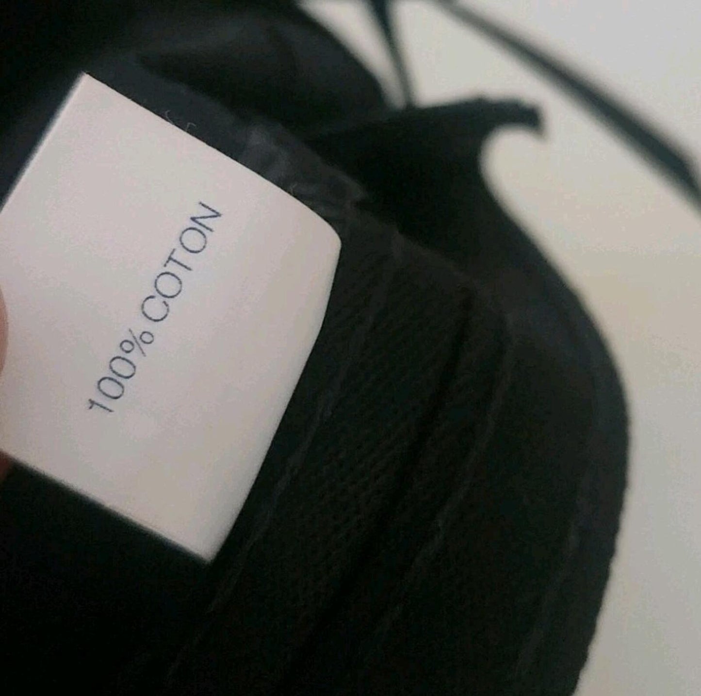 FW20 Supreme Reactive Print Camp Cap Schwarze Kappe Photosensitive Logos mit rotem Box-Logo