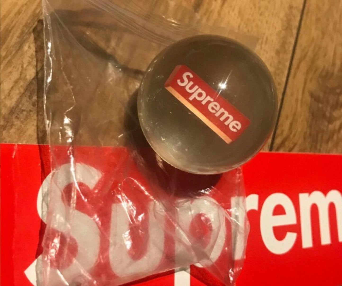 FW18 Supreme 5x Pelotas saltarinas transparentes