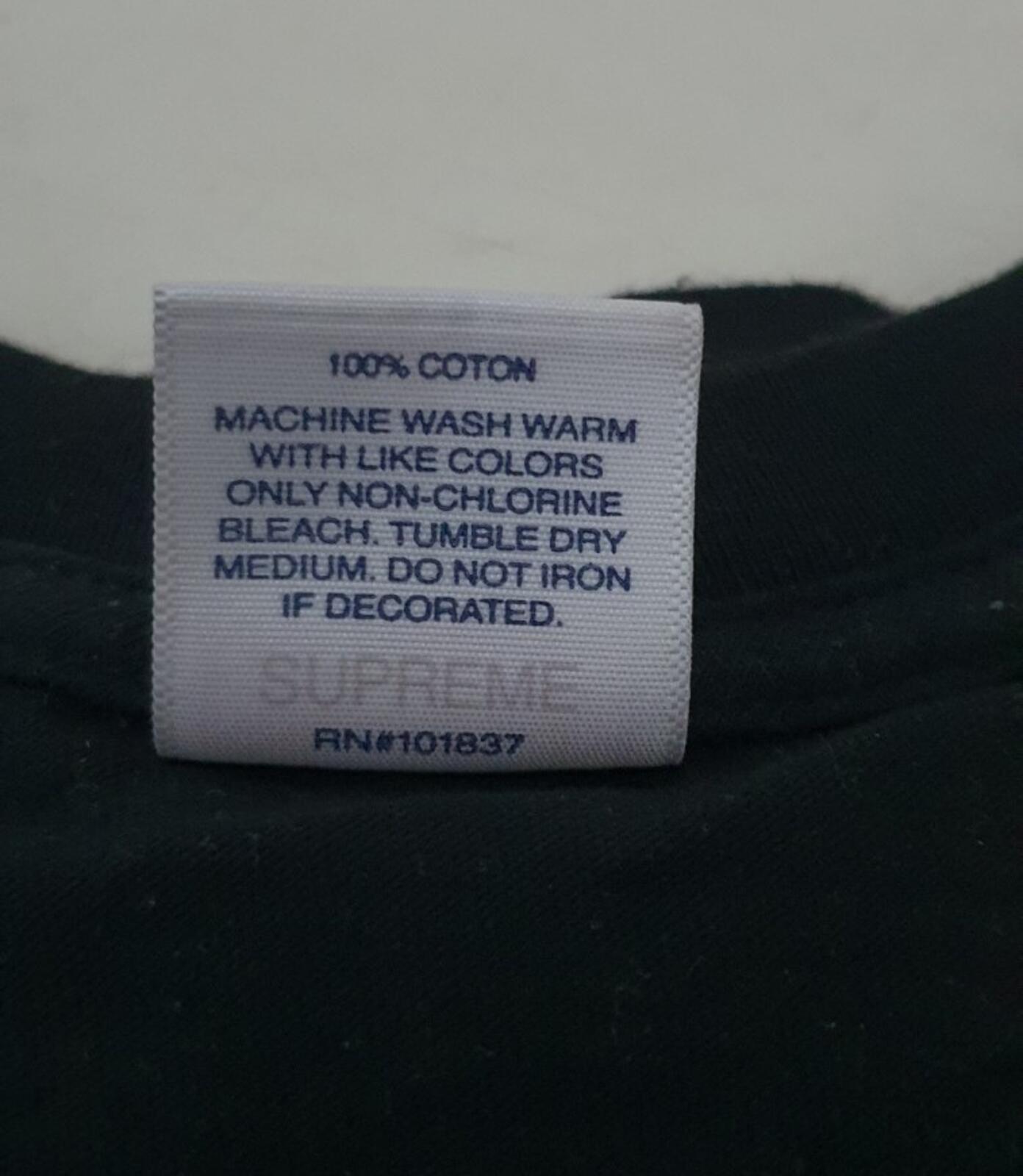 FW19 Supreme Eat me Tee schwarzes T-Shirt Größe L large cats Weihnachten frohes neues Jahr