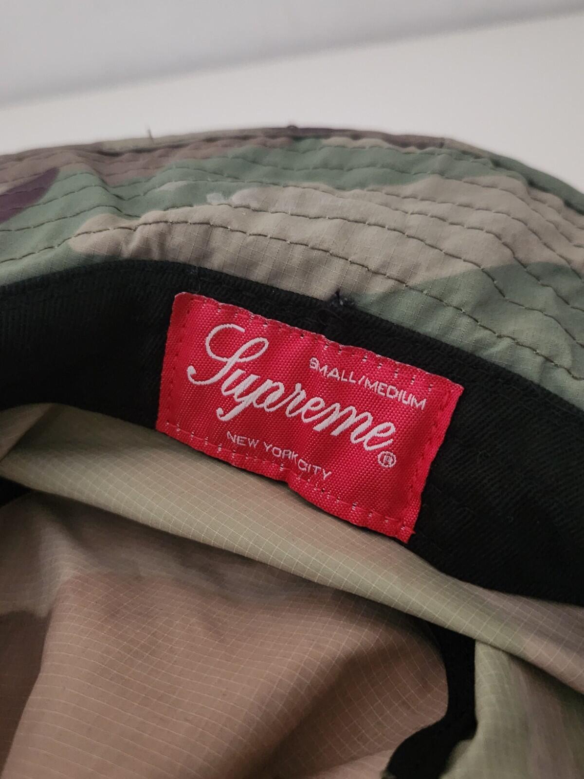 SS20 Supreme Flags Boonie Hat S / M Woodland Camo Wasserabweisend Small / Medium