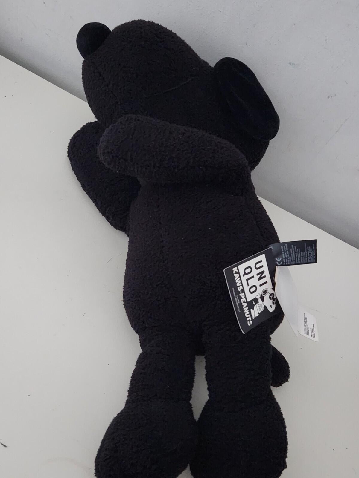 4x KAWS UNIQLO Peanuts Snoopy Plüschtiere 2x (KLEIN) S 2x (MITTEL) M Komplettset Tasche