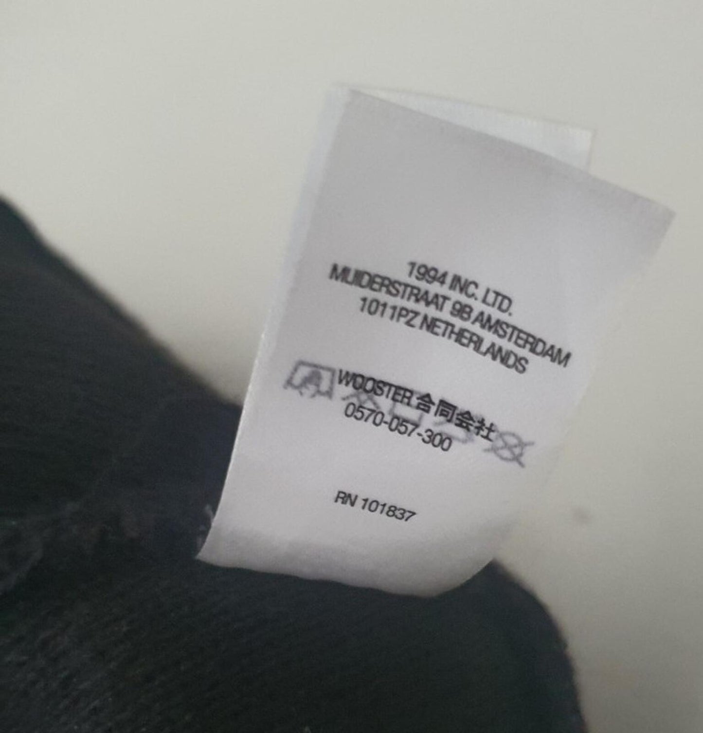 Gorro Supreme Demon FW21 negro bordado
