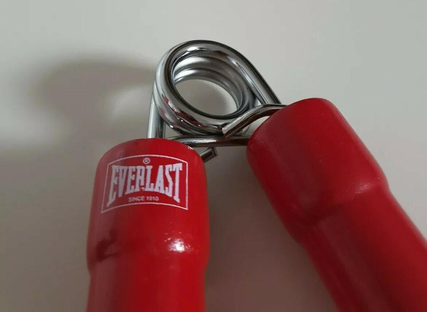 FW14 Supreme x Everlast red hand grip Very Rare Vintage 2014 Accessory