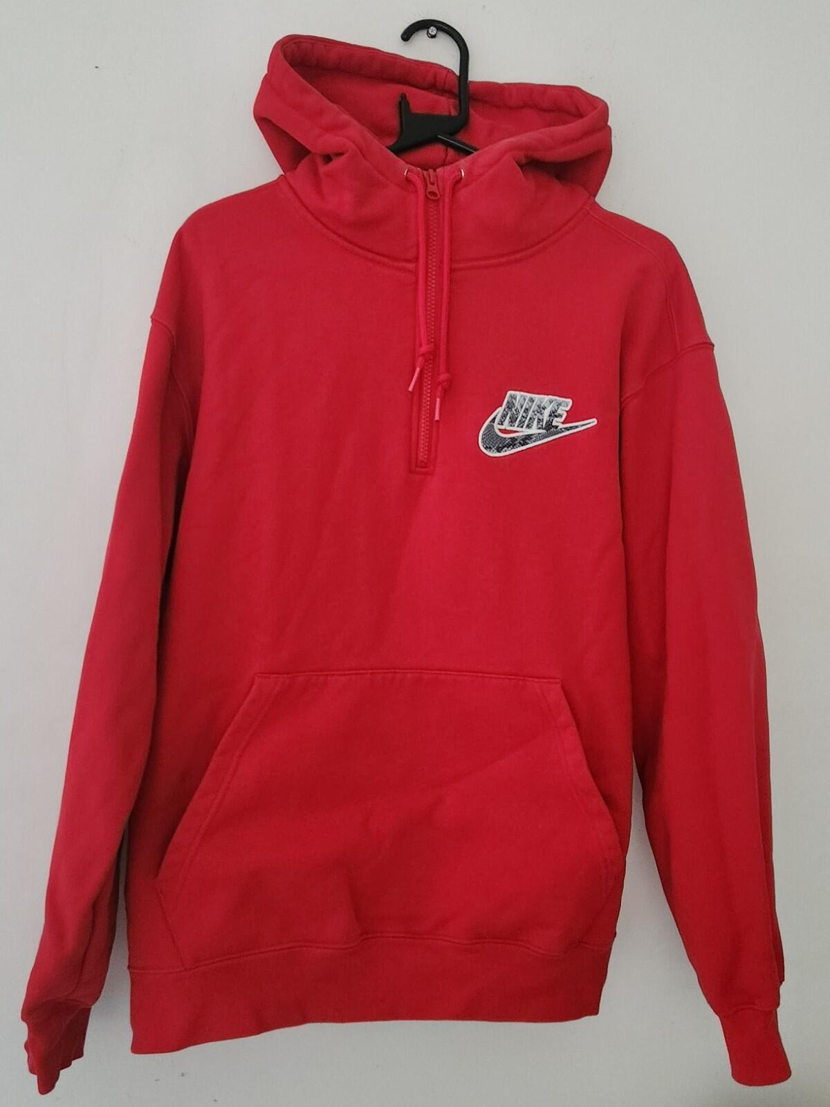 Sudadera con capucha y media cremallera roja Supreme Nike SS21, estampado de piel de serpiente, talla M