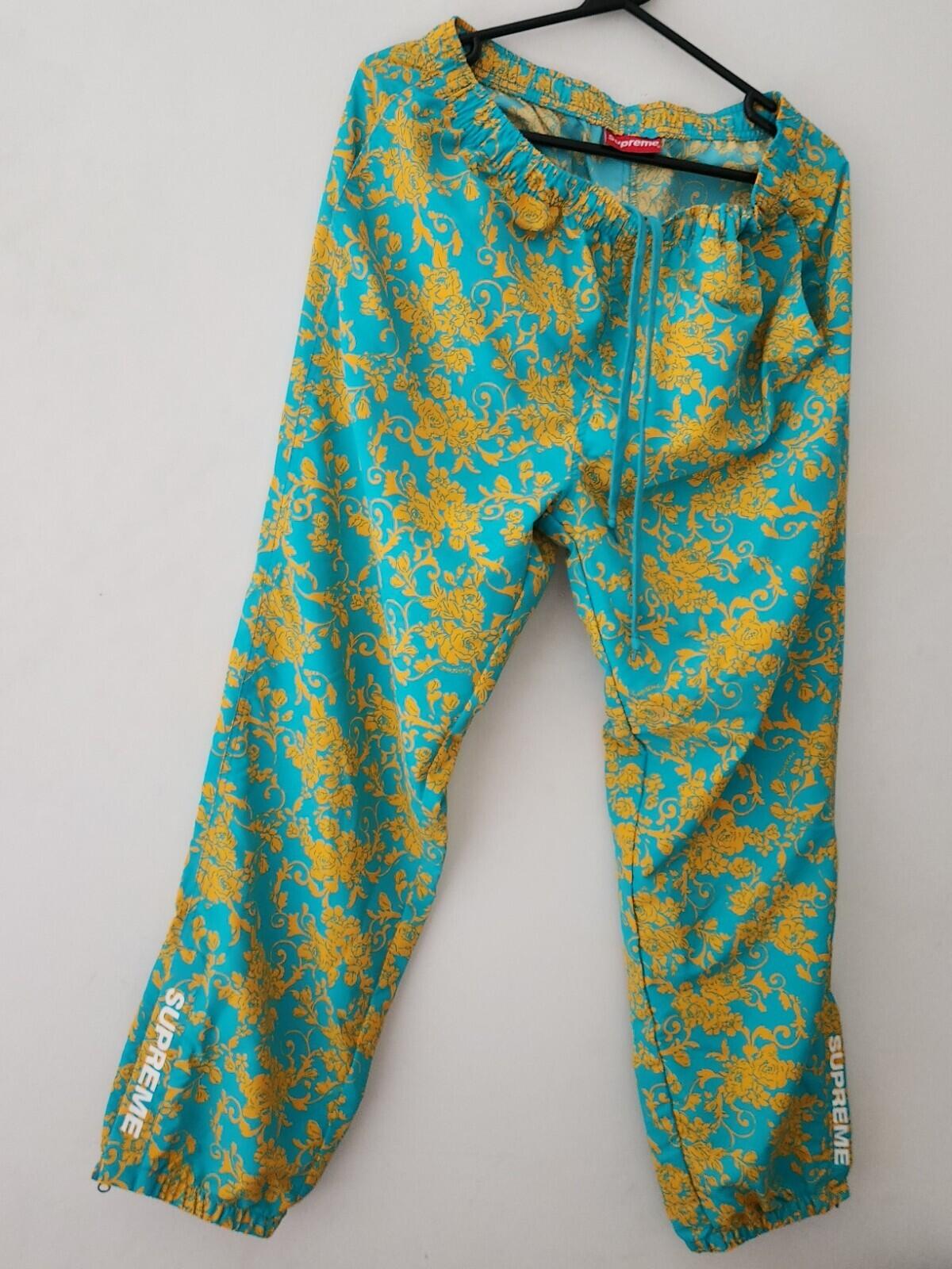 SS20 Supreme Warm Up pants Floral pant size M Medium Water Resistant