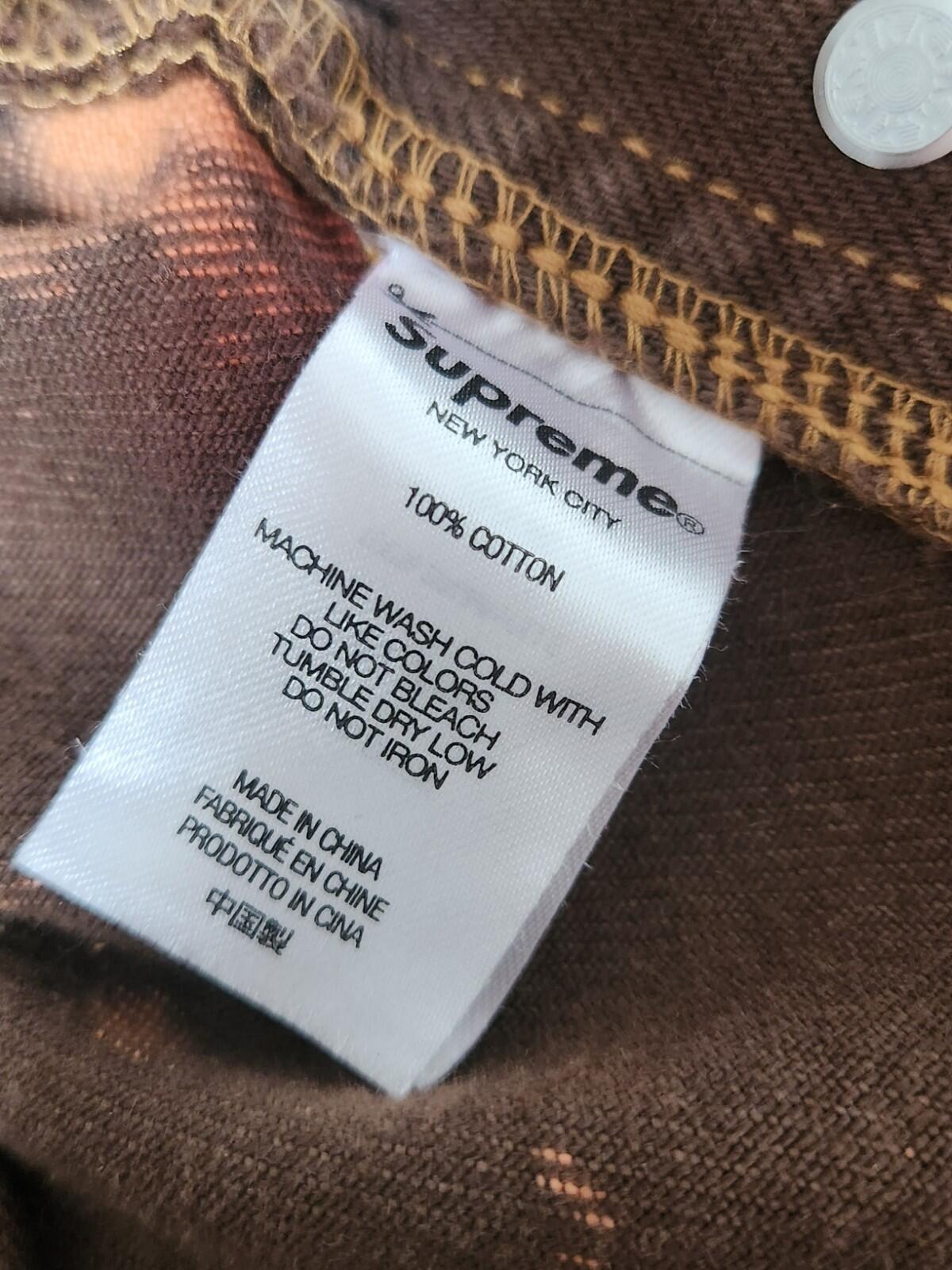 FW21 Supreme regular jean size 32 W32 L32 Bleached Red