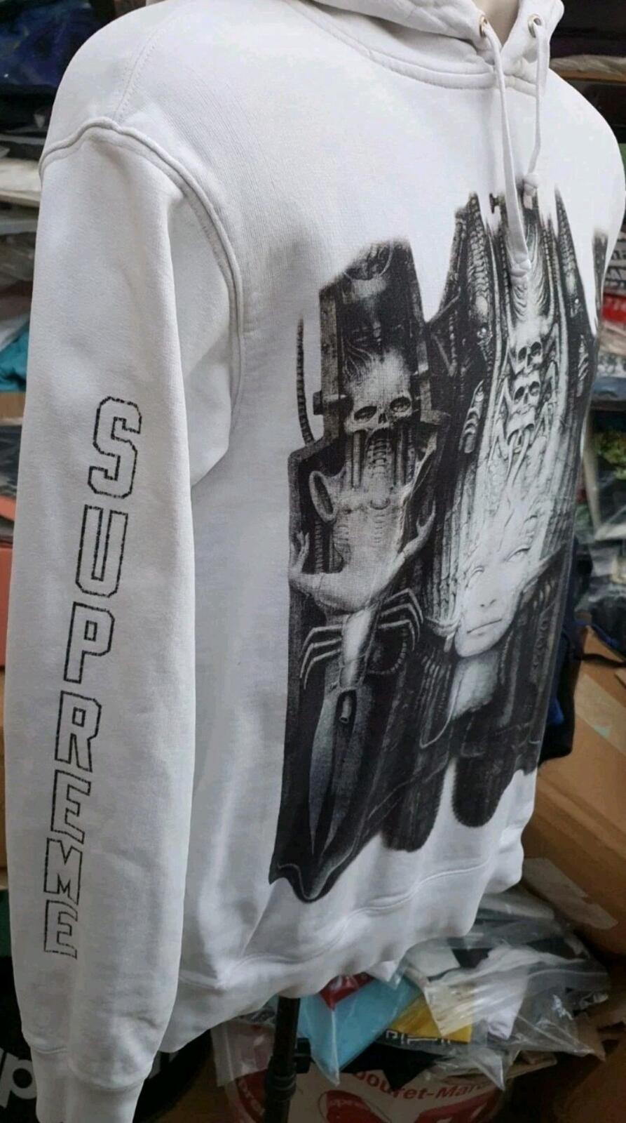 FW14 Supreme H.R Giger Hooded Sweatshirt White Size M