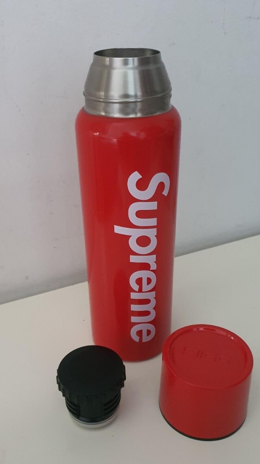 FW20 Supreme x Sigg Vacuum Insulated 0.75 bottle Red Water Stainless Steel