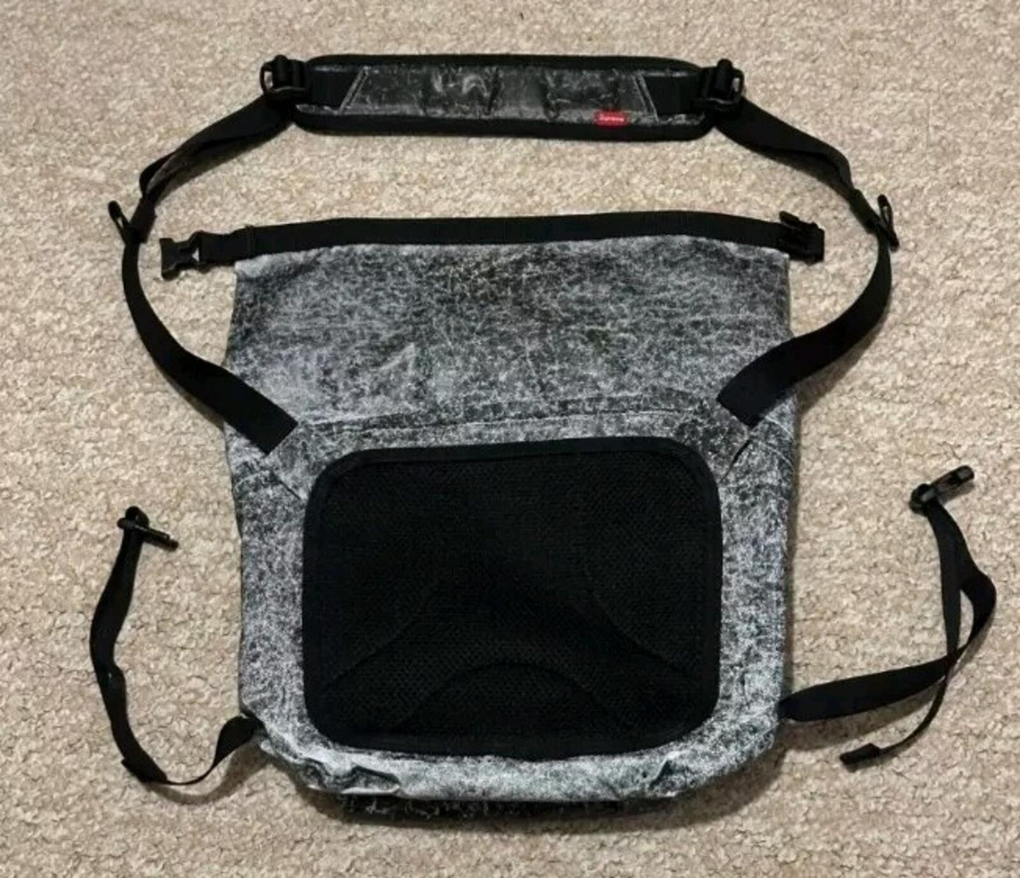 FW20 Supreme Waterproof Reflective Speckled Shoulder Bag Black