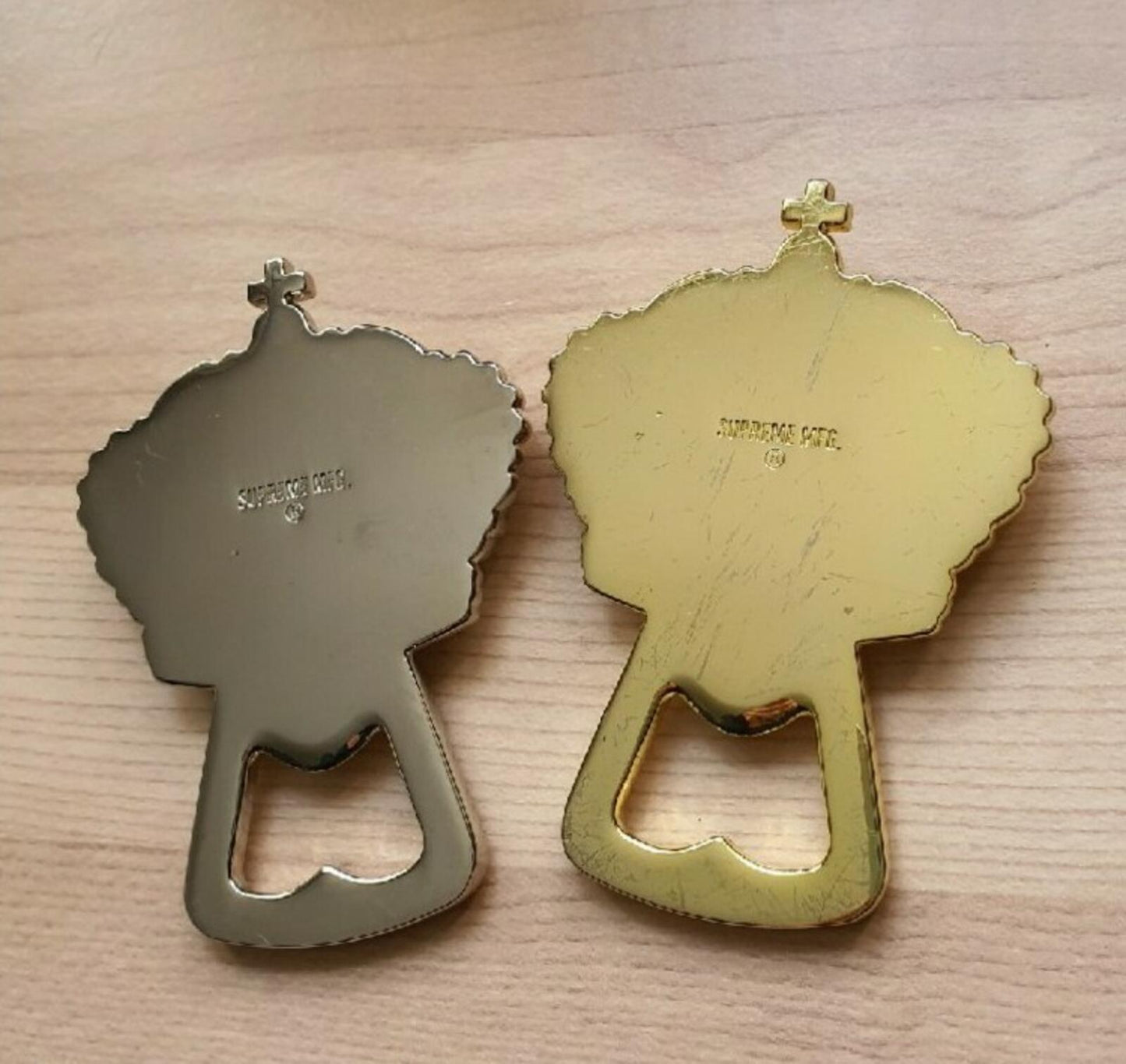 2x FW13 Supreme gold and silver crown bottle openers Very rare Accessories 2013