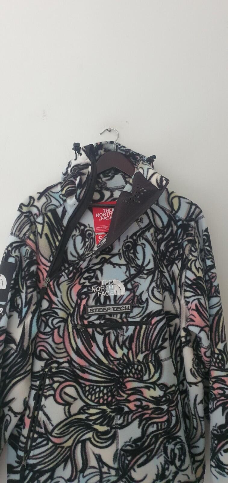 FW22 Supreme The North Face Steep Tech Fleece Pullover hoodie Dragon Medium TNF