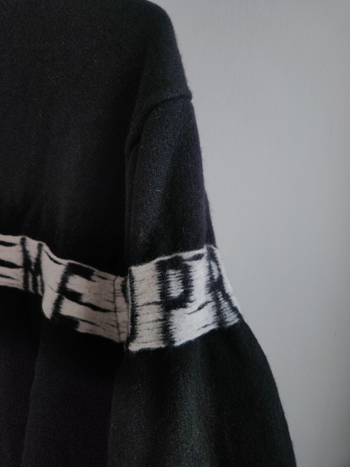 SS21 Supreme Inside Out Logo Sweater size S Small black jumper merino wool