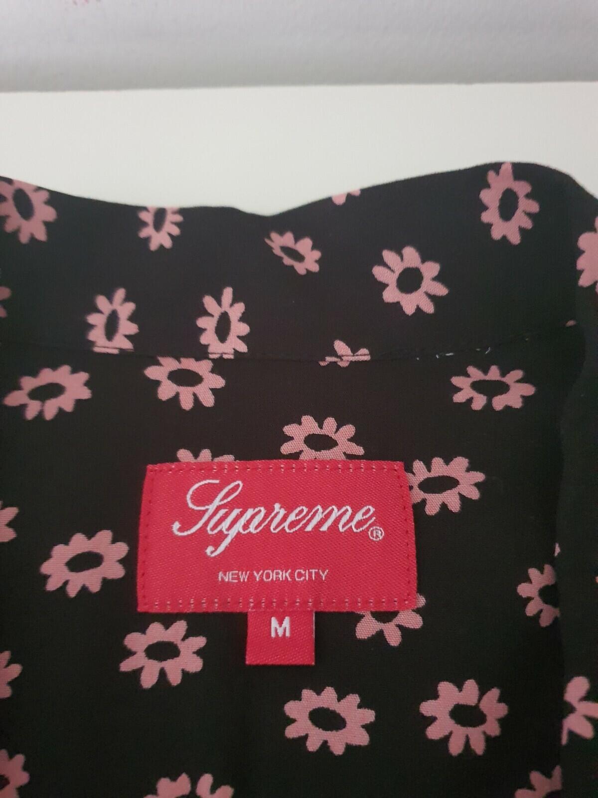 SS18 Supreme Flowers Rayon Shirt Black Size M