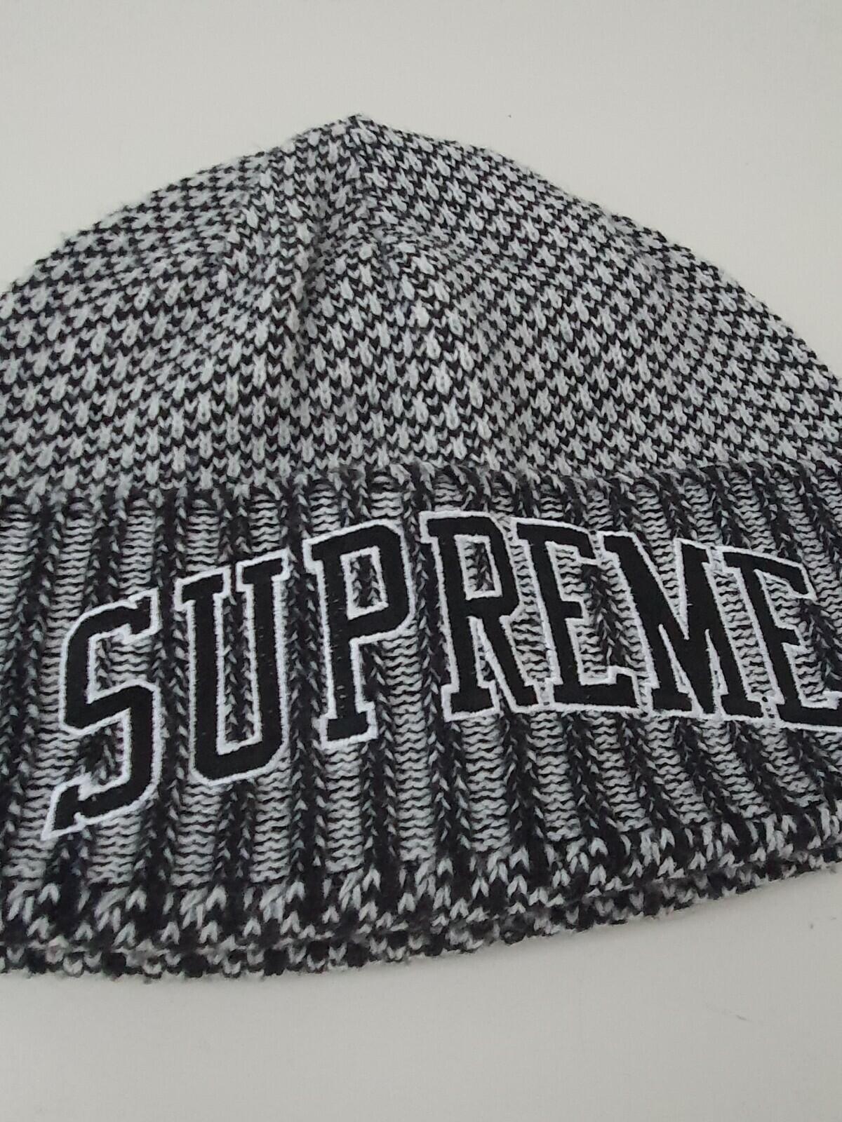 FW20 Supreme Fair Isle black Beanie