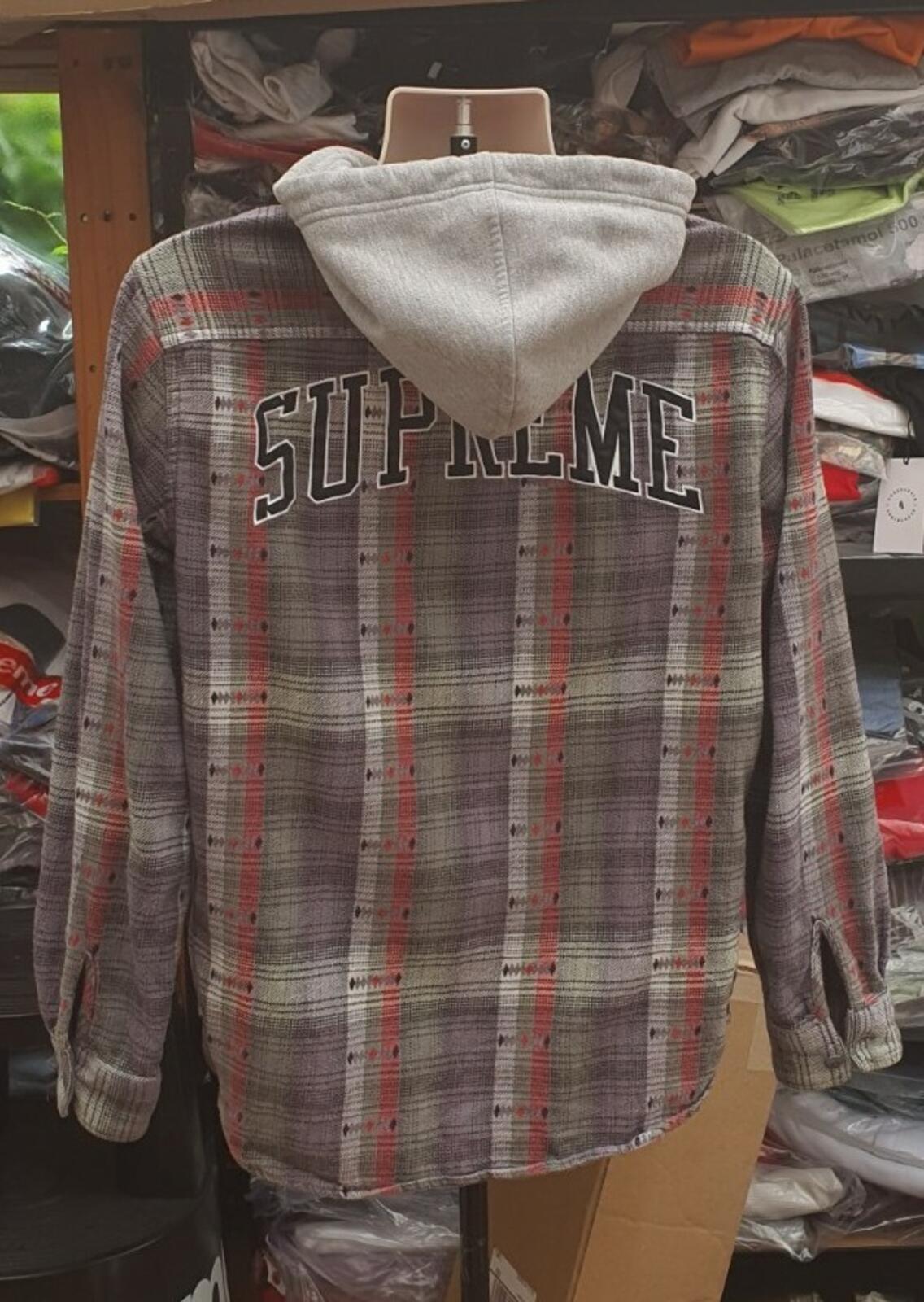 FW18 Supreme Hooded Jacquard Flannel Shirt Navy Size M