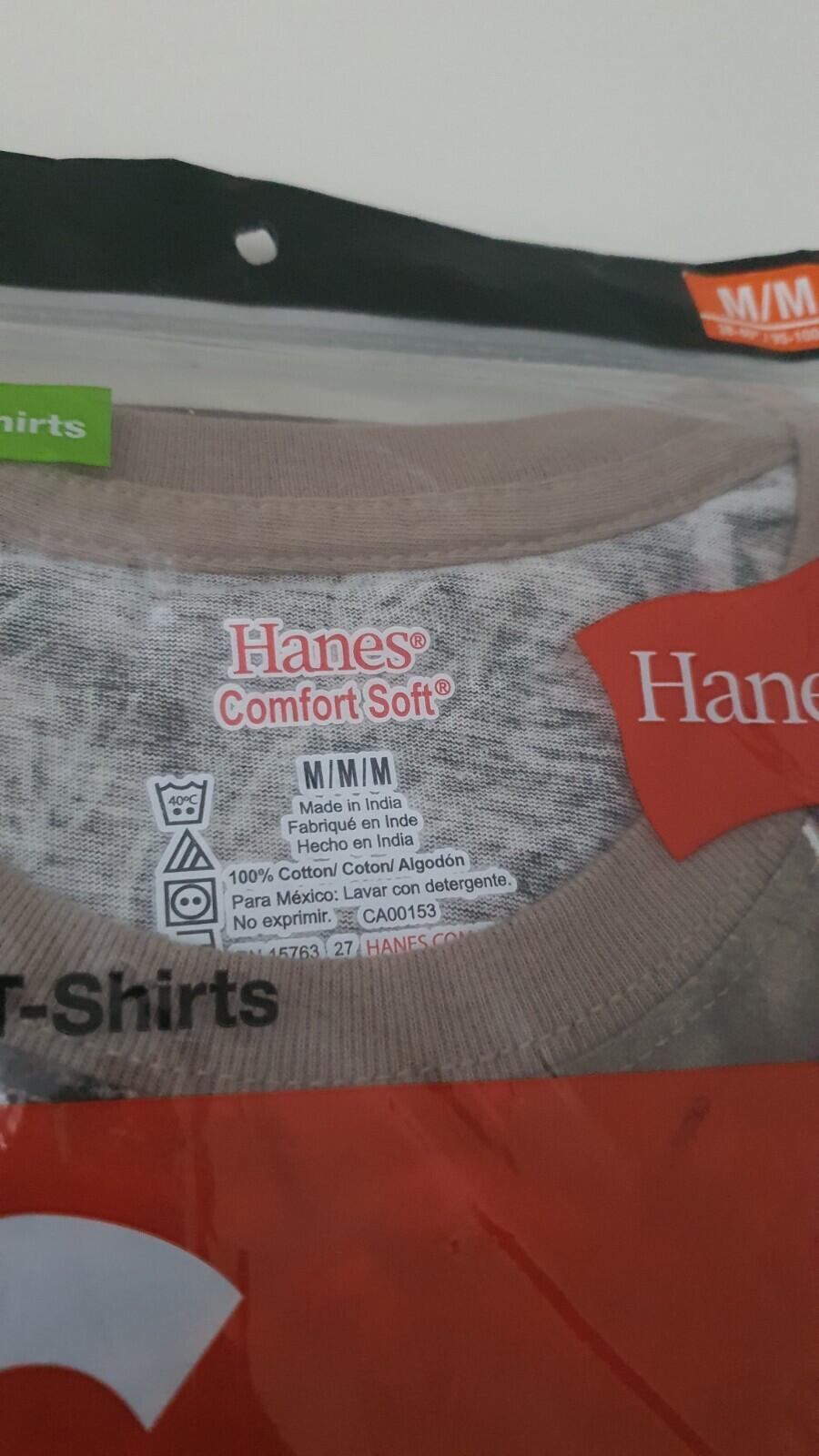 FW17 Supreme Hanes Realtree Tagless Tees (2 pack) size M medium New And Unopened