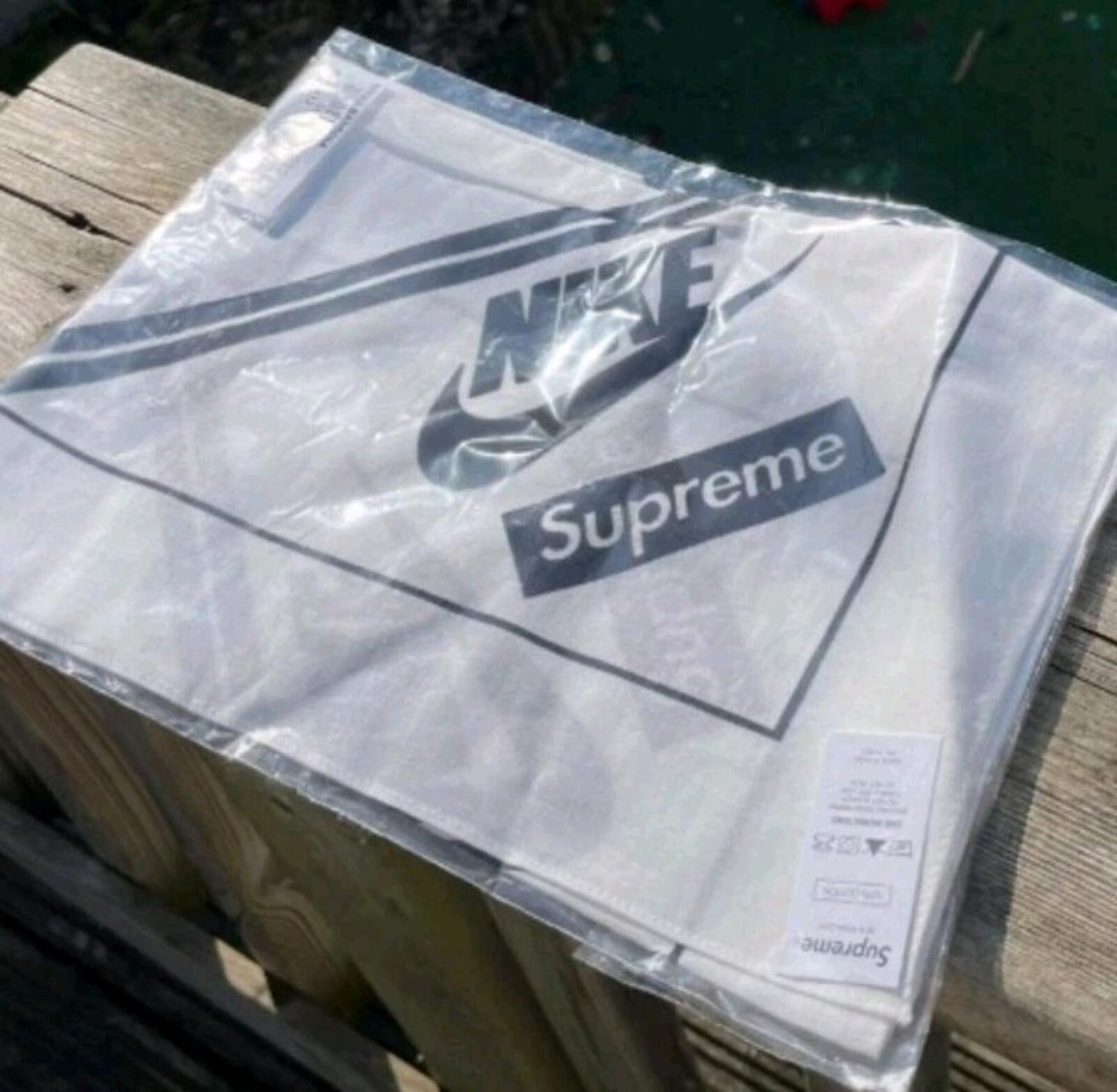 FW19 Supreme Nike Bandana White