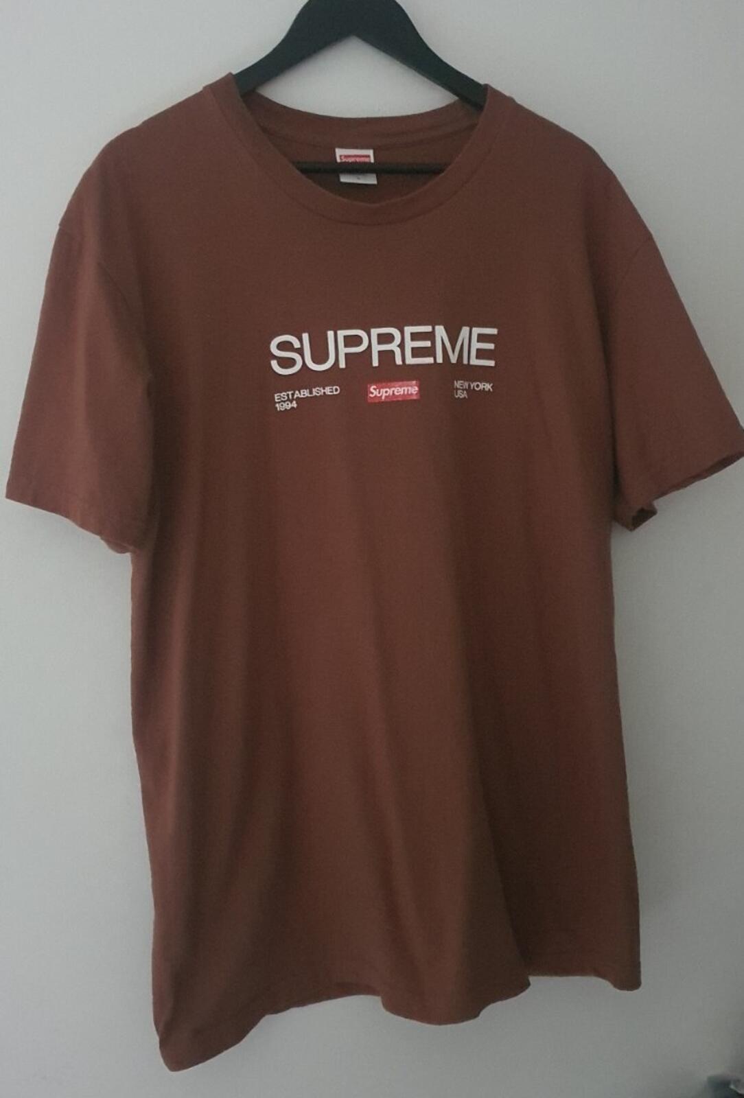 FW21 Supreme EST. 1994 tee Brown T-shirt size L large
