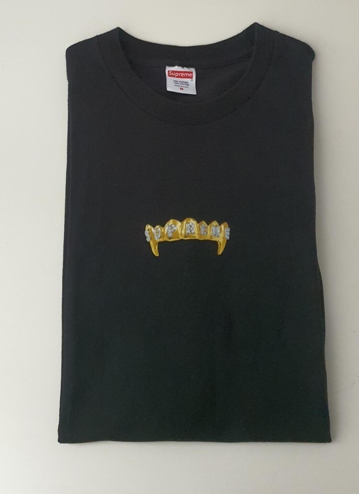 SS19 Supreme Fronts Tee Schwarzes T-Shirt Goldene Grillz Größe M Medium