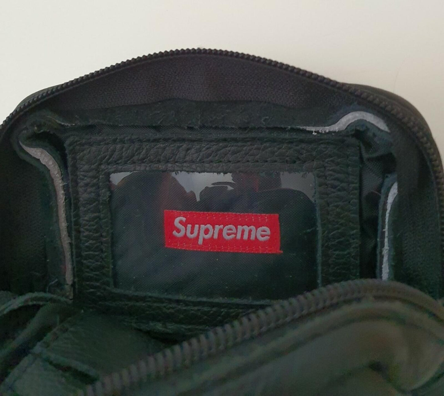 SS17 Supreme x Vanson Leather Wristbag Bag Black