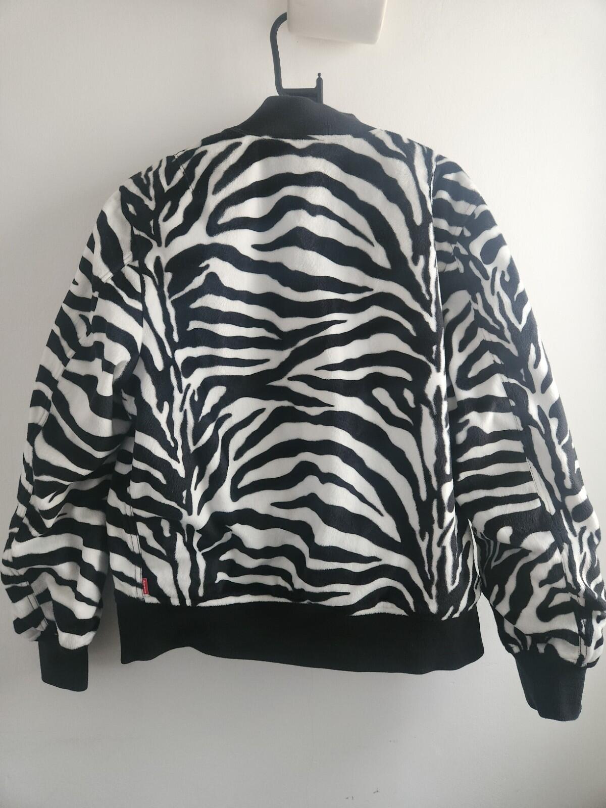 SS17 Supreme contrast stitch reversible MA-1 jacket size L Large Black / Zebra