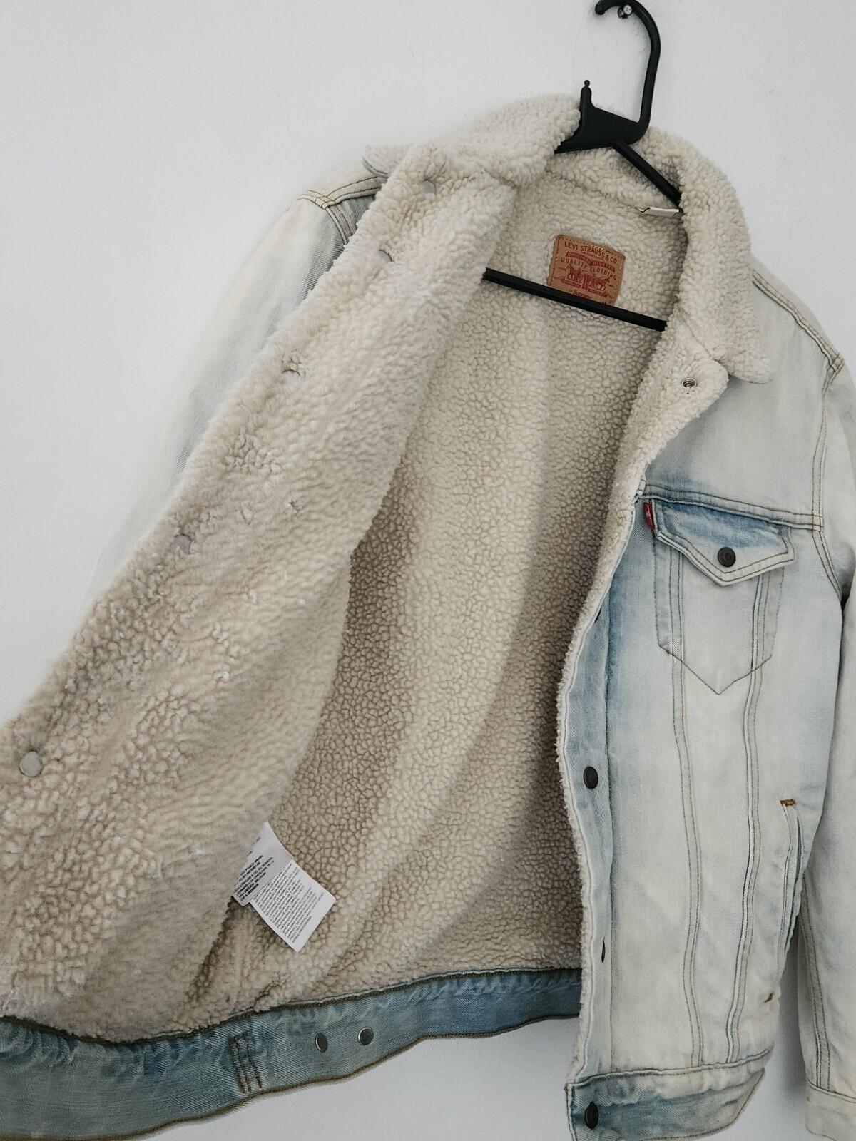 FW16 Supreme Levis Bleached Sherpa Trucker Denim Jacket Size M