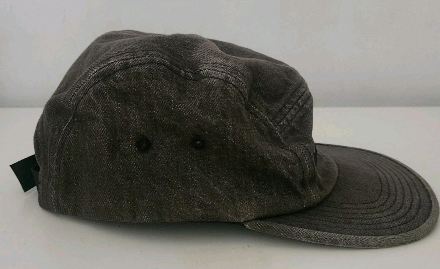 Gorra Camp Supreme de mezclilla SS18 negra
