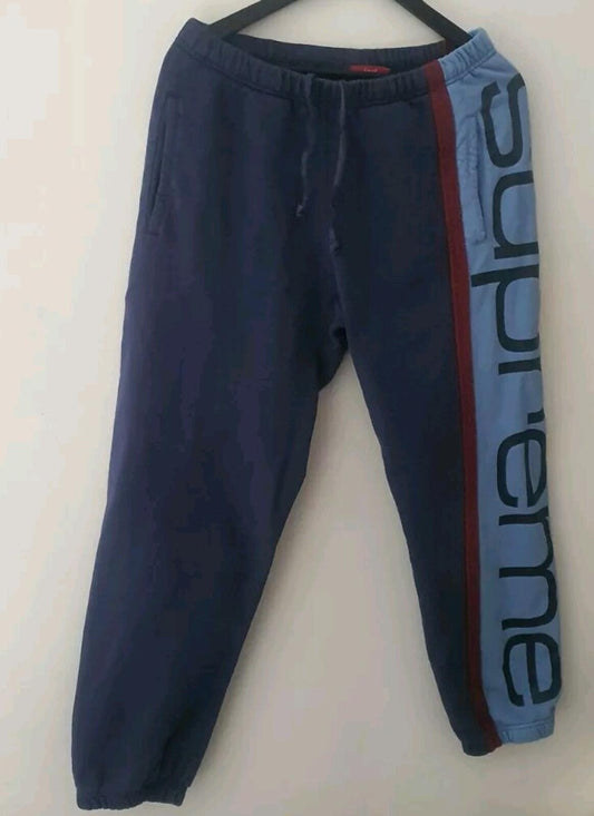 Pantalones de chándal Supreme FW20 Big Logo Paneled azul marino talla S pequeños