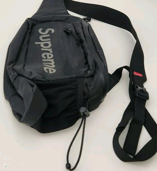 SS21 Supreme Sling Bag Negro Resistente al Agua