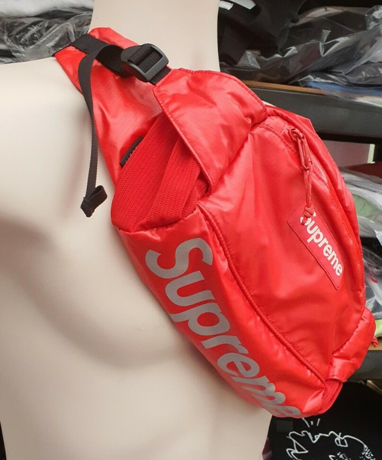 FW17 Supreme rote Gürteltasche Cordura Stoff reflektierender Schriftzug Hüfttasche