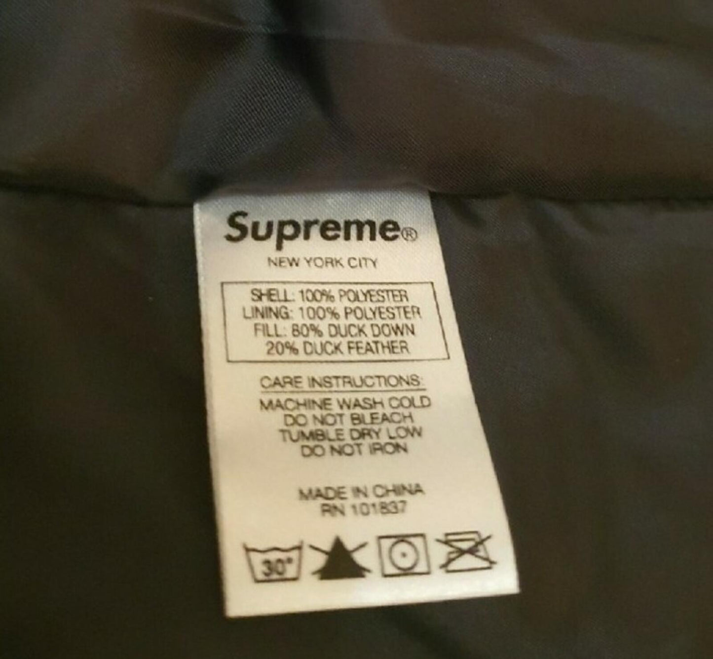 FW18 Supreme Reflective Camo Down Jacket size L large duck down New with tag