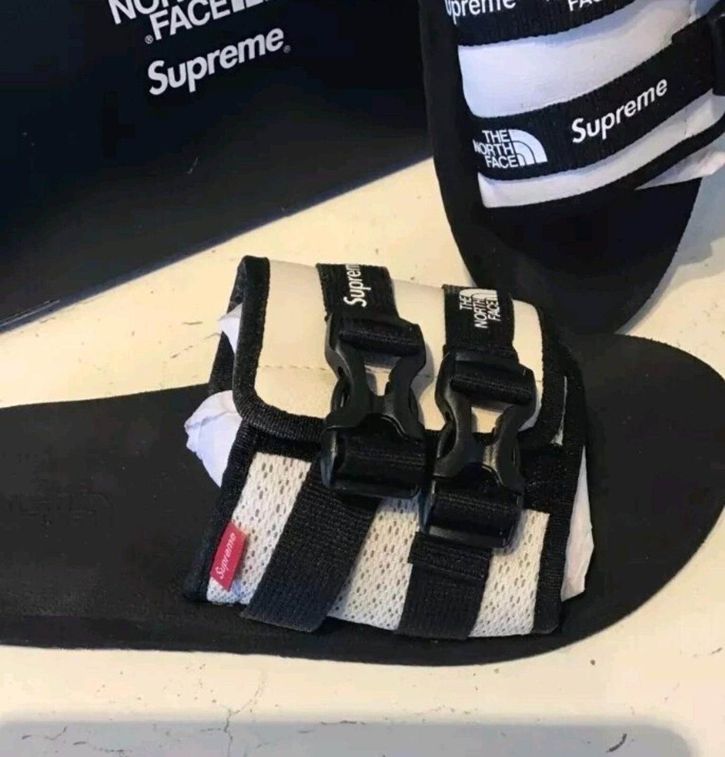 SS22 Supreme The North Face Trekking Sandal Slides Stone White UK 6 US 7 EU 39
