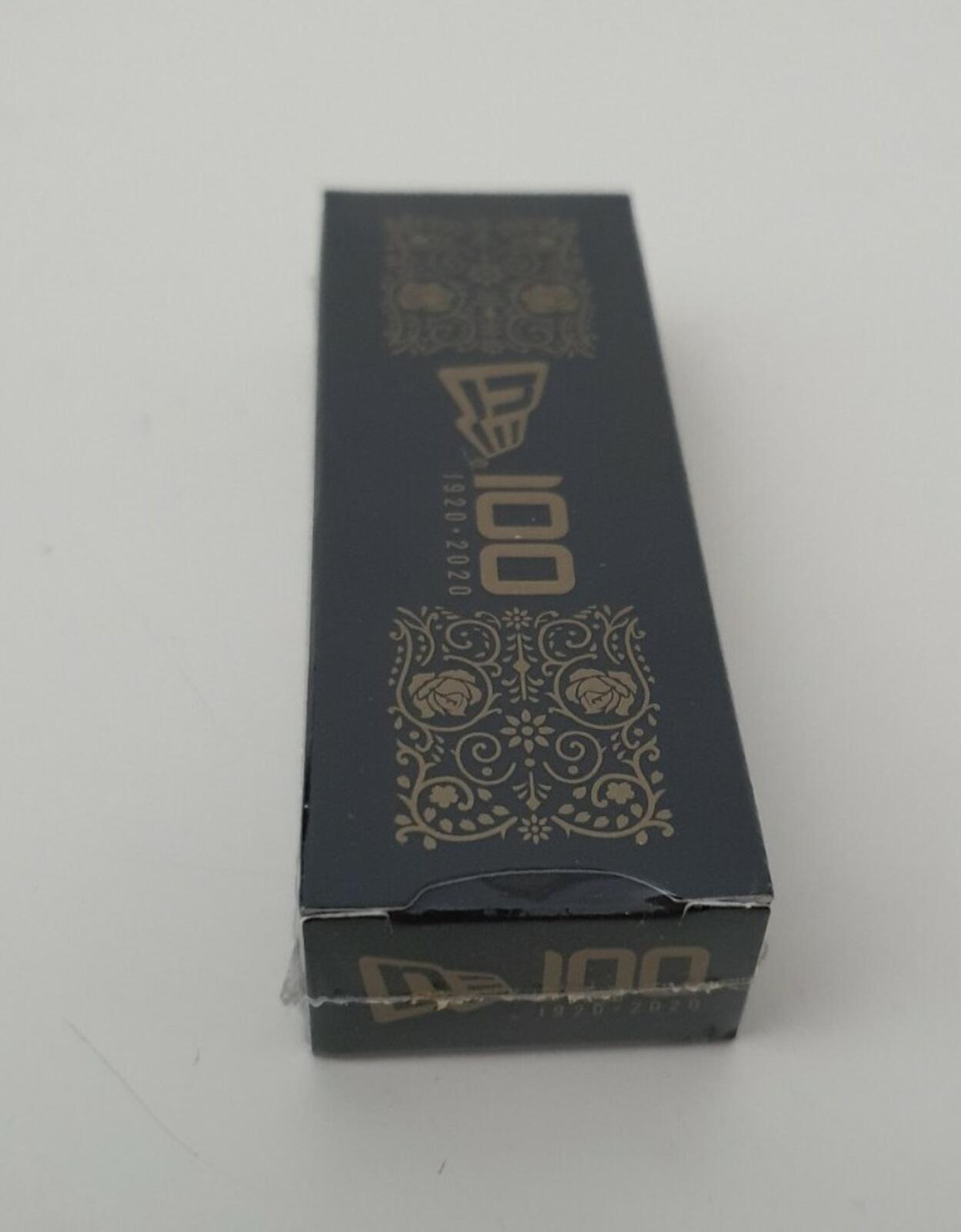 Baraja de cartas Nueva Era x Bicycle Thin Cards. Nuevo y sin abrir. Accesorio.