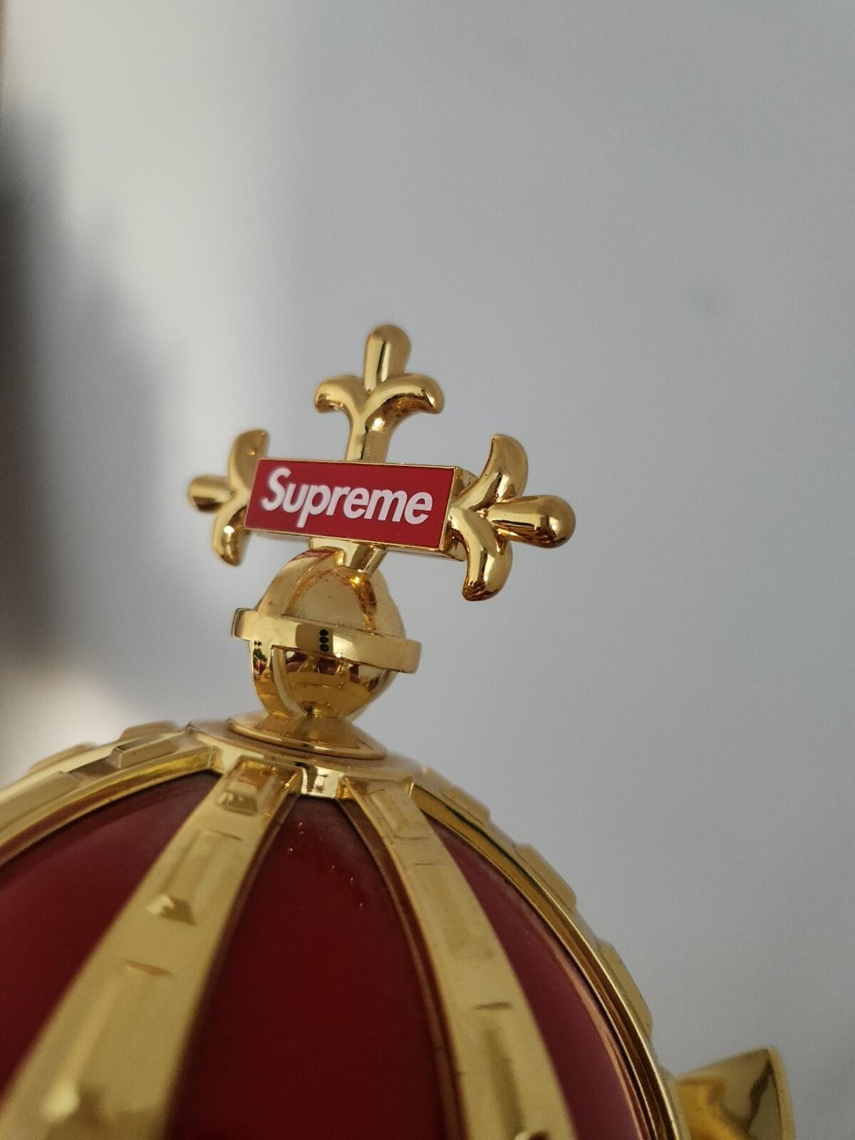 SS19 Supreme Ambientador Corona Rojo Oro Plástico Accesorio Fragancia para Coche