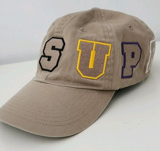 Gorra de sarga color canela de 6 paneles con logotipo de fieltro Supreme Spellout SS21