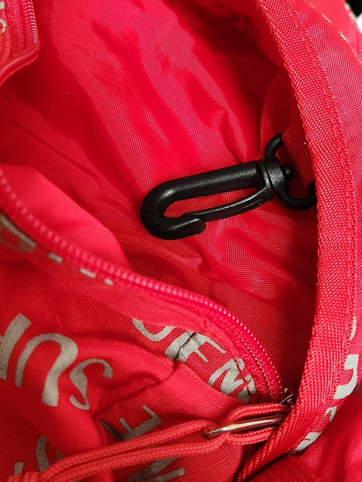 FW16 Supreme 3M Reflective Repeat Rucksack Rot