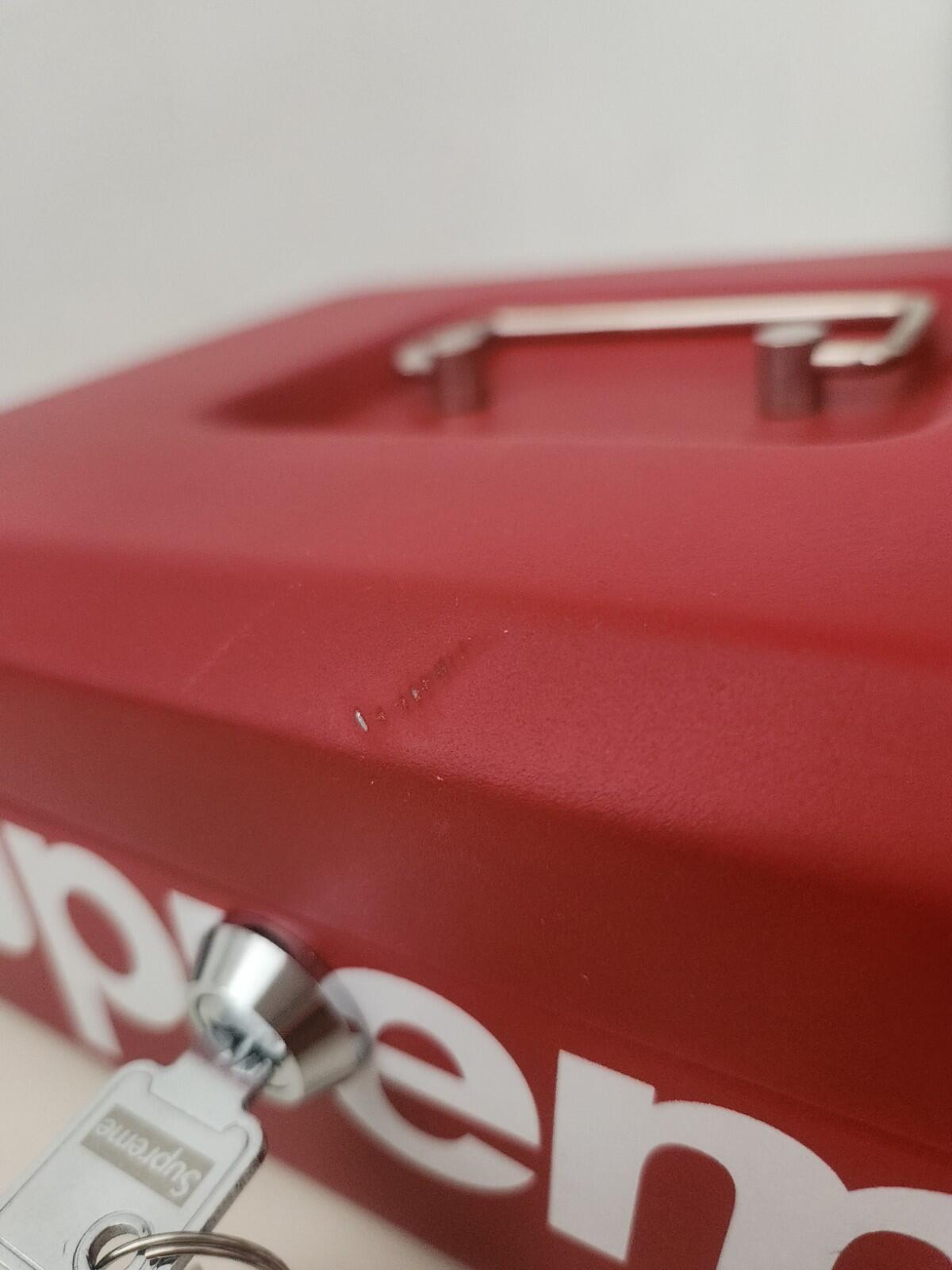 FW17 Supreme lock box red metal 2 keys Accessory Storage Red Powder Coated Iron