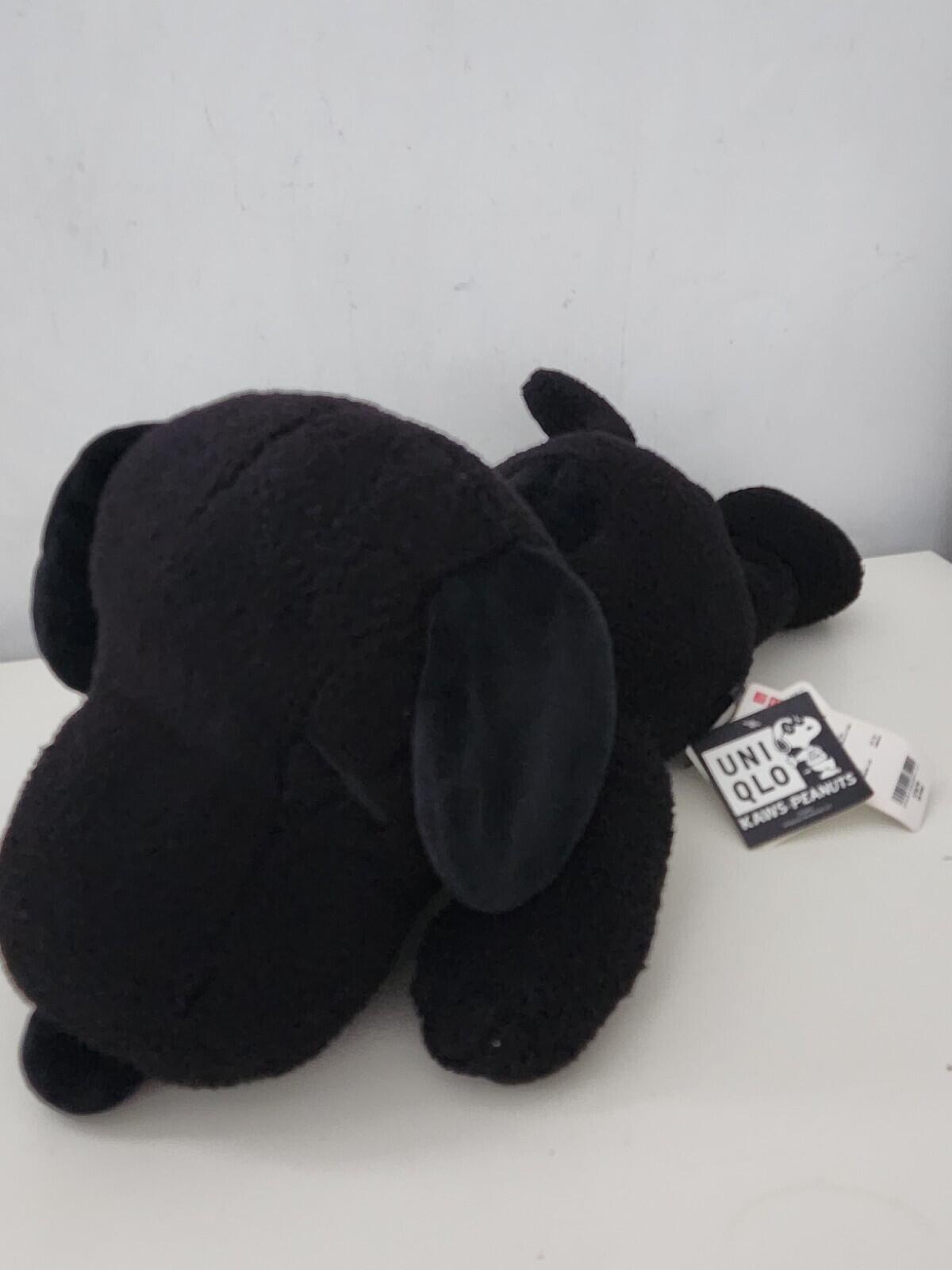 4x KAWS UNIQLO Peanuts Snoopy Plüschtiere 2x (KLEIN) S 2x (MITTEL) M Komplettset Tasche