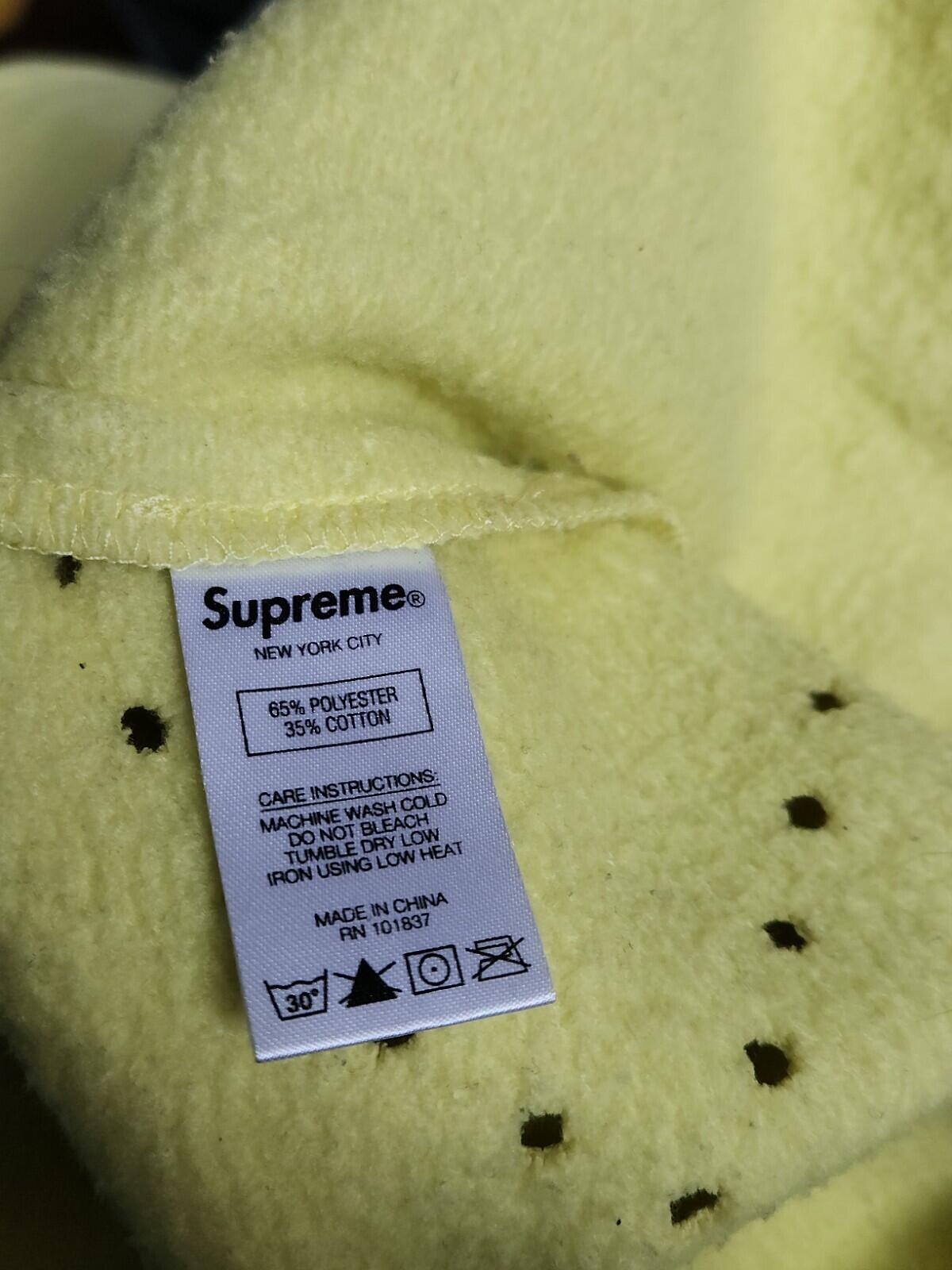 SS21 Supreme Laser Cut S Logo Sweatshort Light Lemon Größe S 30